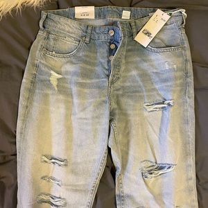BRAND NEW H&M Distressed Boyfriend Jeans Size 10